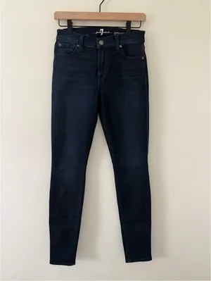 7 For All Mankind Gwenevere Dark Wash Denim Skinny jeans size 27 thumbnail 2