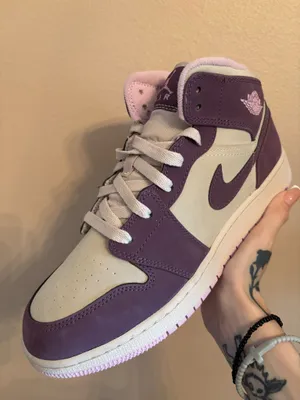 Air Jordan 1 Retro Mid GS 'Pro Purple' thumbnail 1