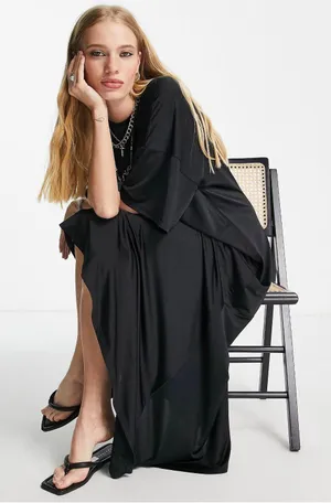 Black Dress thumbnail 3