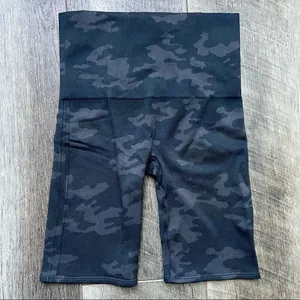 Spanx Grey Black Look at Me Now Camo High Waisted Biker Shorts Shape Wear XS thumbnail 8