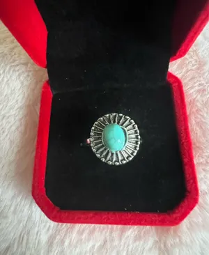 Gorgeous Silver Simulated Turquoise Ring Size 7 thumbnail 1