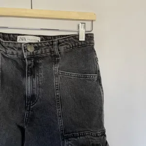 Zara black jeans cargo‎ pants denim many pockets women's size 6 casual boho thumbnail 2