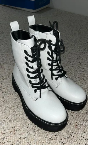White Combat Boots Women thumbnail 2