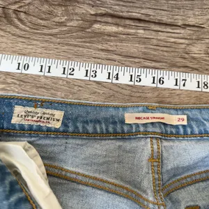 Levi's® Premium RIBCAGE‎ STRAIGHT ANKLE WOMEN'S JEANS size 29 thumbnail 6