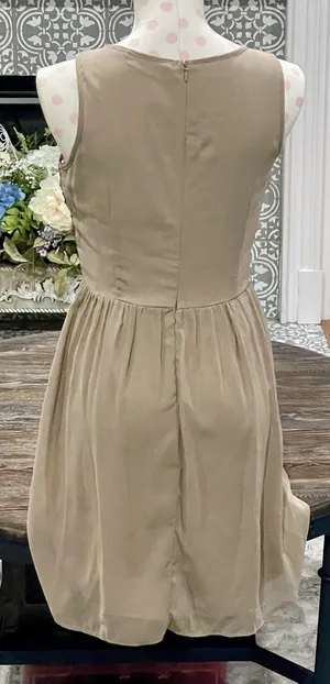 Doe & Rae Boutique Gold Sequin Beaded Sleeveless Cocktail Dress - Small - NWT thumbnail 7