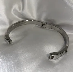 Michael Kors NWOT Silver-Tone Astor Stud Bracelet thumbnail 7