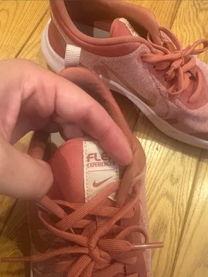 Nike Flex Size 7.5 Red Activewear Shoes thumbnail 3