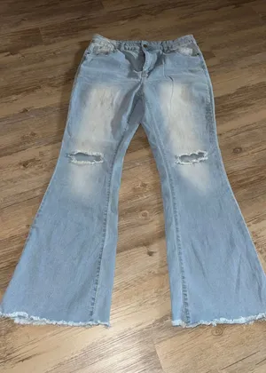 SheIn Light wash denim jeans thumbnail 1
