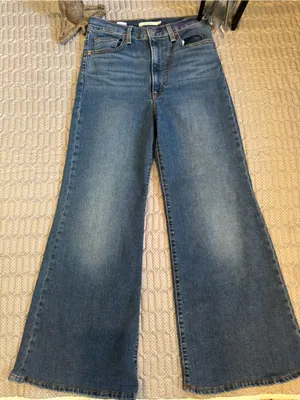 Levi's Women's Medium Blue Wide-Leg Flare Jeans thumbnail 1