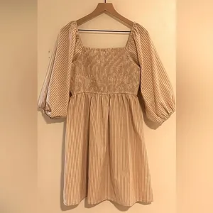 BIBI | Taupe Striped Smocked Puff Sleeve Dress thumbnail 4