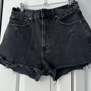 AF black denim shorts with raw edges thumbnail 2