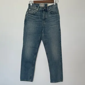 Everlane 90s Cheeky Jeans Size 24 High Rise Straight Leg NWT Blue thumbnail 2
