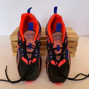 Nike Pink/Black/Blue React 270 Colorful Sneakers thumbnail 3