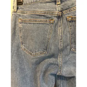 Abercrombie & Fitch Curve Love The 90s Straight Mid Rise Jeans Blue 25 Long boho thumbnail 6