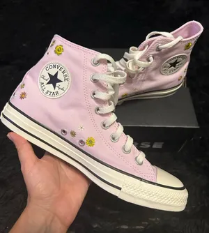 CONVERSE Ctas Hi top pink floral embroidered lace up shoes sneakers women’s 8.5 thumbnail 1