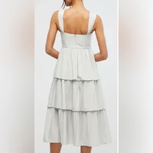 WeWoreWhat Light Gray / Light Blue Tiered Midi Size 6 thumbnail 2