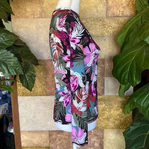 NEW Roxy Women’s UPF 50 Sun Protection Rash Guard XS Floral Long Sleeve Swim Tee thumbnail 6
