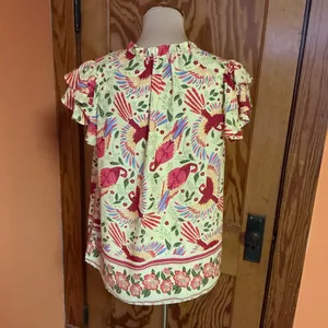 Rachel Roy Boho Parrot Print Flutter Sleeve Blouse Small Colorful Bohemian Top thumbnail 7