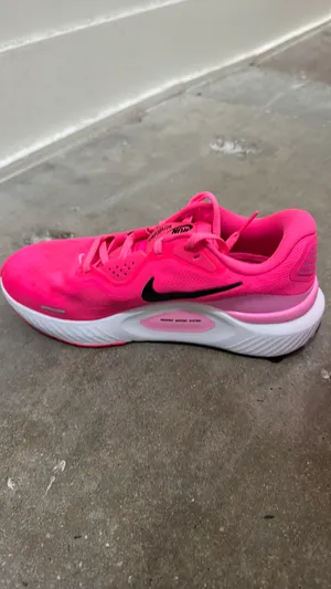 Nike Structure 26 Women’s sneakers thumbnail 2