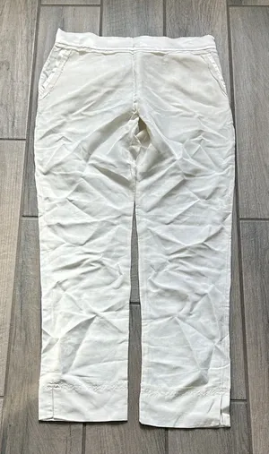 Women's Classic White Chinos thumbnail 1