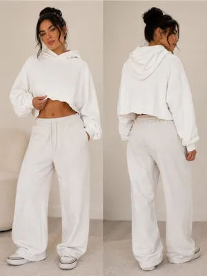 TNA Aritzia Sweatfleece Terry Mega Fit White‎ Cropped Raw Hem Hooded Sweatshirt thumbnail 2