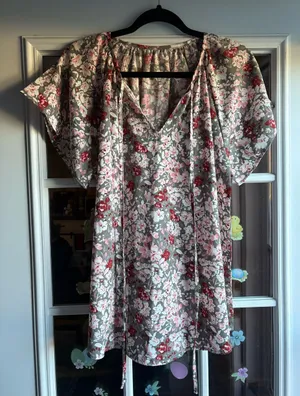 Floral V-Neck Women's blouse in Pink & Red thumbnail 1