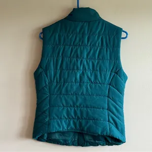 Aeropostale Teal Women's Puffer Vest Size Medium thumbnail 2