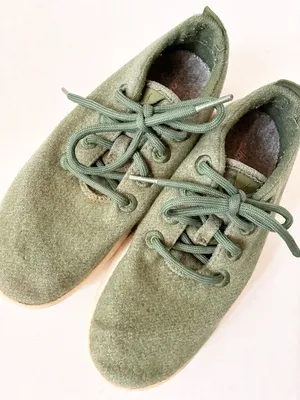 Allbirds Wool Runners Sneakers - Women's 7 - Green thumbnail 1