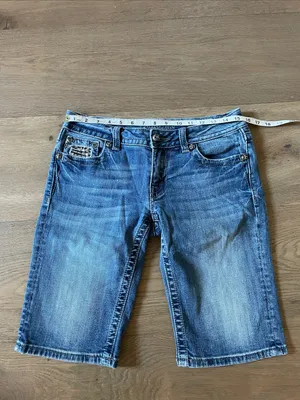 Miss Me Bermuda Shorts Sequin and Rhinestone Embellishments Size 29 thumbnail 4