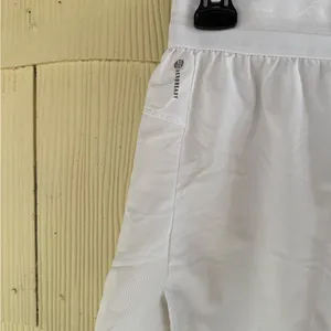 Adidas women’s HYGLM PACER shorts size MEDIUM/WHITE thumbnail 3