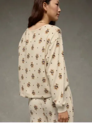 American Eagle Women’s Size Large Lounge Sweatshirt Beige Teddy Bear Print Heart thumbnail 2