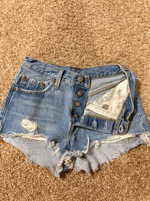 Levi’s 501 Denim Shorts thumbnail 3