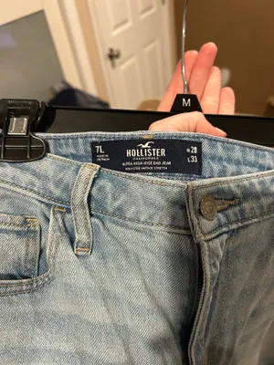 Ripped Light Wash Hollister Jeans thumbnail 4