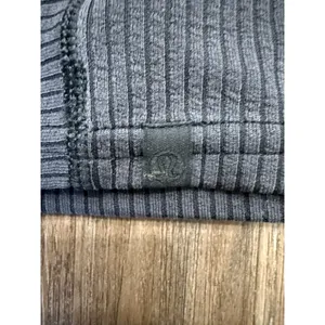 Lululemon‎ RIBBED SOFTSTREME CROPPED TANK BLACK SZ 2 thumbnail 3