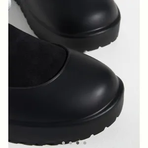 UGG Classic Maxi Toggle Booties thumbnail 4