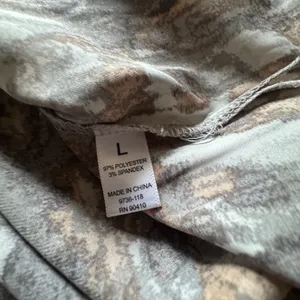 Nicole Miller New York‎ Animal Print Pajama Set Large Top Small Pants Gray Brown thumbnail 4