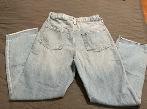 Old Navy High-Rise Slouchy Straight Jeans thumbnail 2