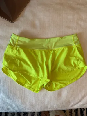 Lululemon Speed Up Shorts 2.5" Low-Rise thumbnail 4