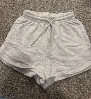 sweat shorts thumbnail 1