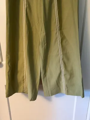 Mon Renn scenic pant olive size small wide leg pleated quiet luxury resort thumbnail 4