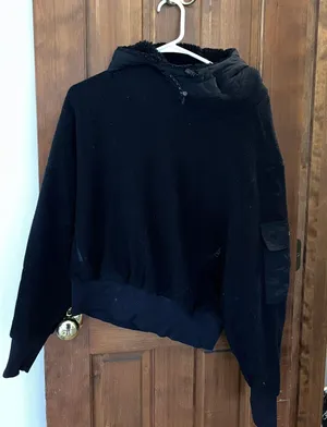 Alo Winter Sweatshirt thumbnail 1