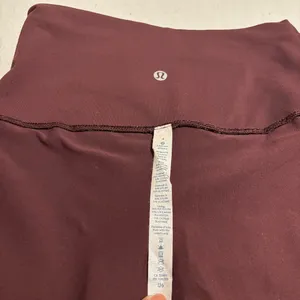 Lululemon athletica burgundy boogie shorts size 4 thumbnail 5