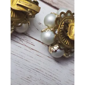 Vintage Clip On Earrings - Pretty Faux Pearl Cluster with Gold Tone Detail 1" thumbnail 7