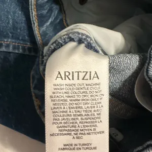 Denim Forum Remy Curve Fit Relaxed Jean Aritzia thumbnail 6