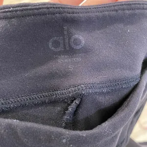Alo Yoga Black High Waist Flare Leggings Size Unknown Y2K Pilates thumbnail 5