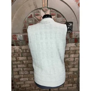 Milrank Sweater vest geometric textured cream pockets thumbnail 4