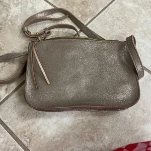 Madewell EUC Metallic Rose Gold Leather Crossbody Bag Zip Top Small Purse Bronze thumbnail 3