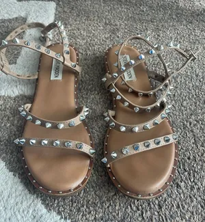 Steve Madden Sandals thumbnail 1