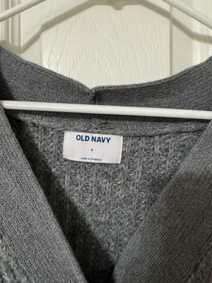 Old navy cardigan  thumbnail 3