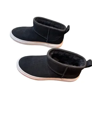 UGG Alameda wms black suede shearling lined mini ankle boot sz 5.5 SKU 10-471 thumbnail 3